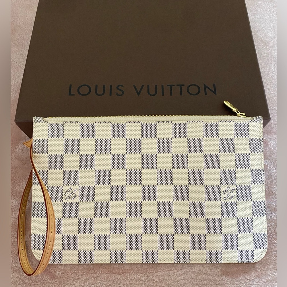 🆕 LOUIS VUITTON 🆕 AUTHENTIC ~ DAMIER AZUR ~ NEVERFULL POUCH ~ WRISTLET ~ LARGE - Picture 2 of 16